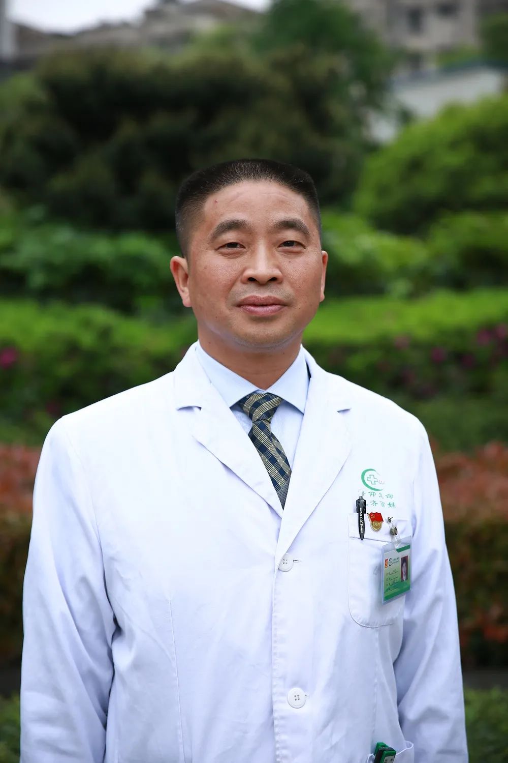 “湘潭优秀医务工作者”李雄：黑白影像中炼就“火眼金睛”