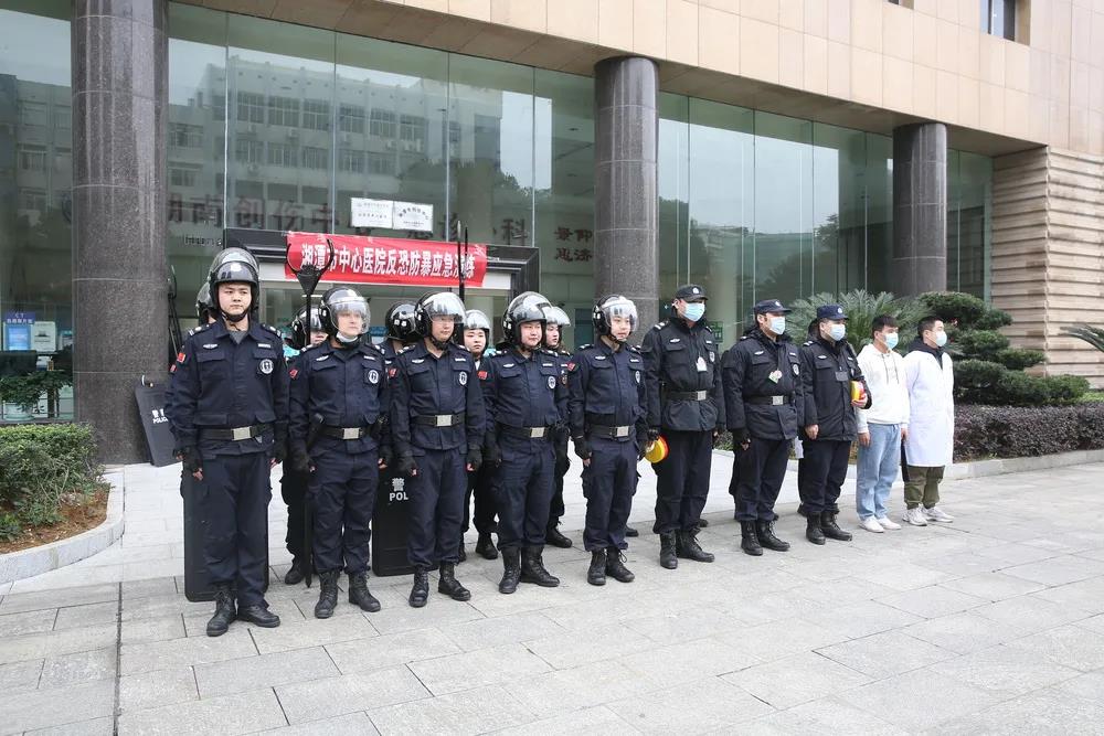 湘潭市中心医院开展反恐防暴演练