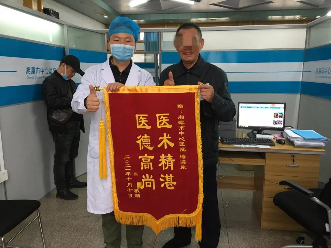 “中风”瘫痪2年后，他又站起来了…