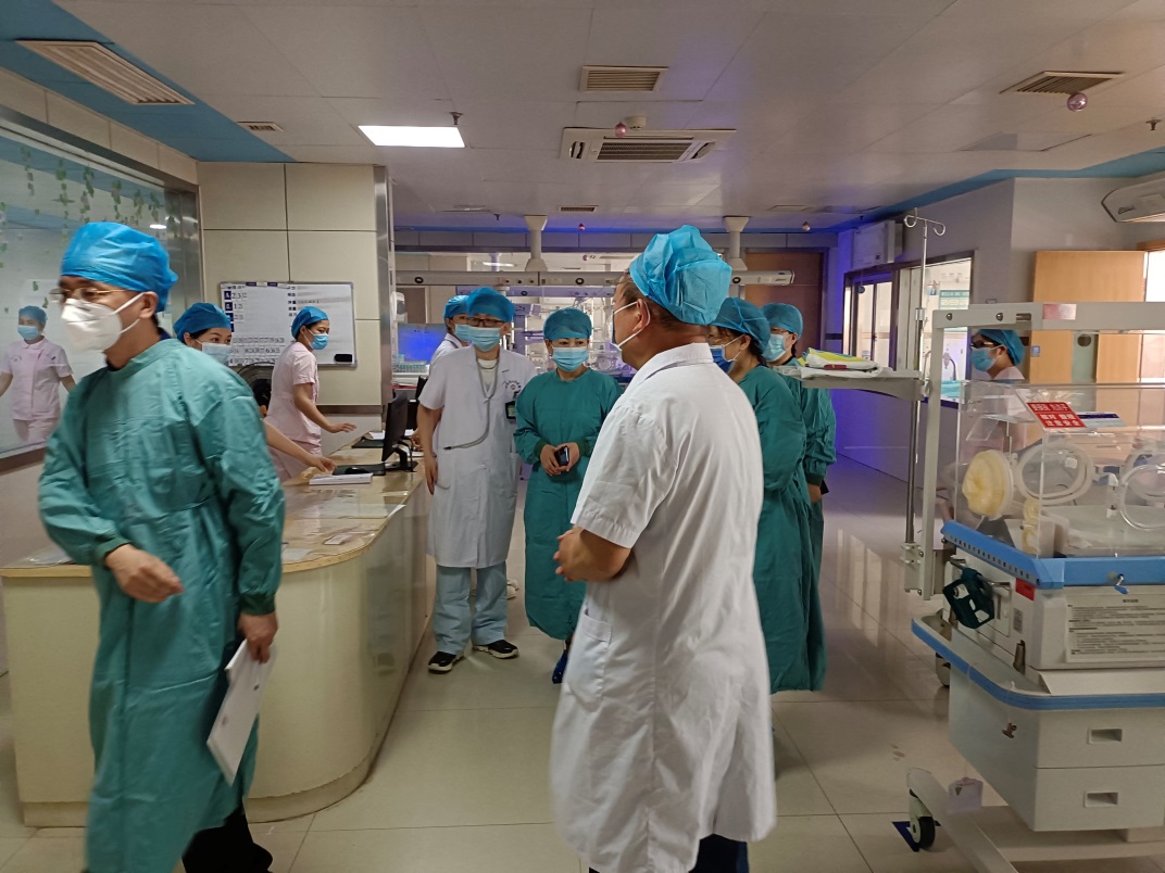 说明: E:\照片、活动\2021年\5.13省市联合督导\湘乡市人民医院新生儿.jpg