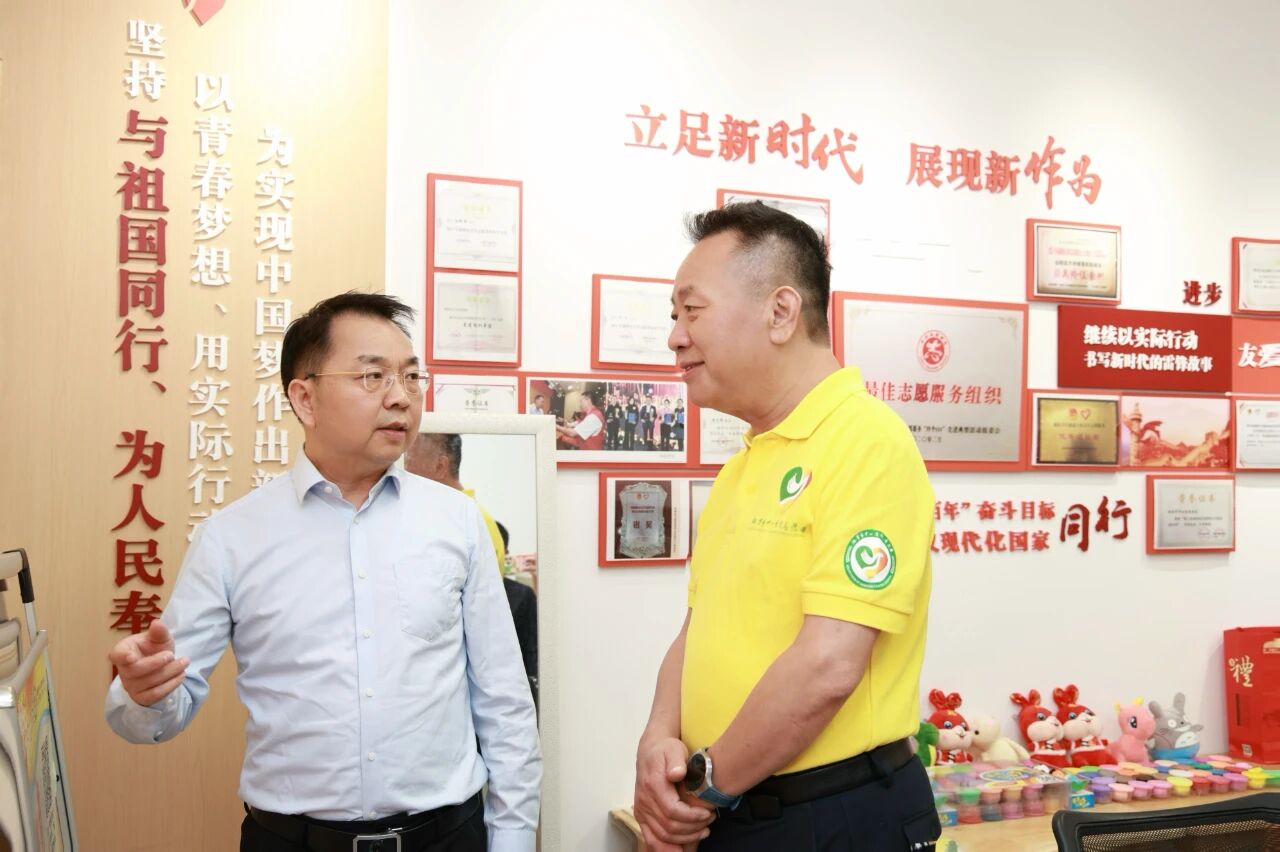 市委社会工作部来院调研医务社工工作