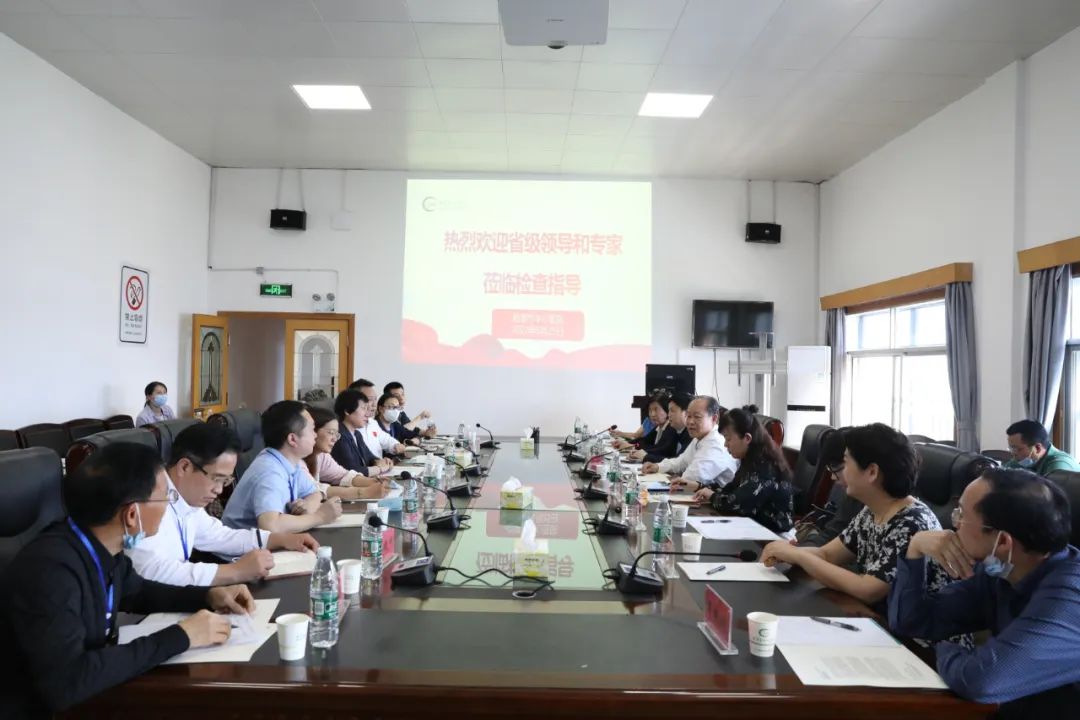 湖南省卫健委专家组调研指导湘潭市中心医院临床营养科建设试点工作