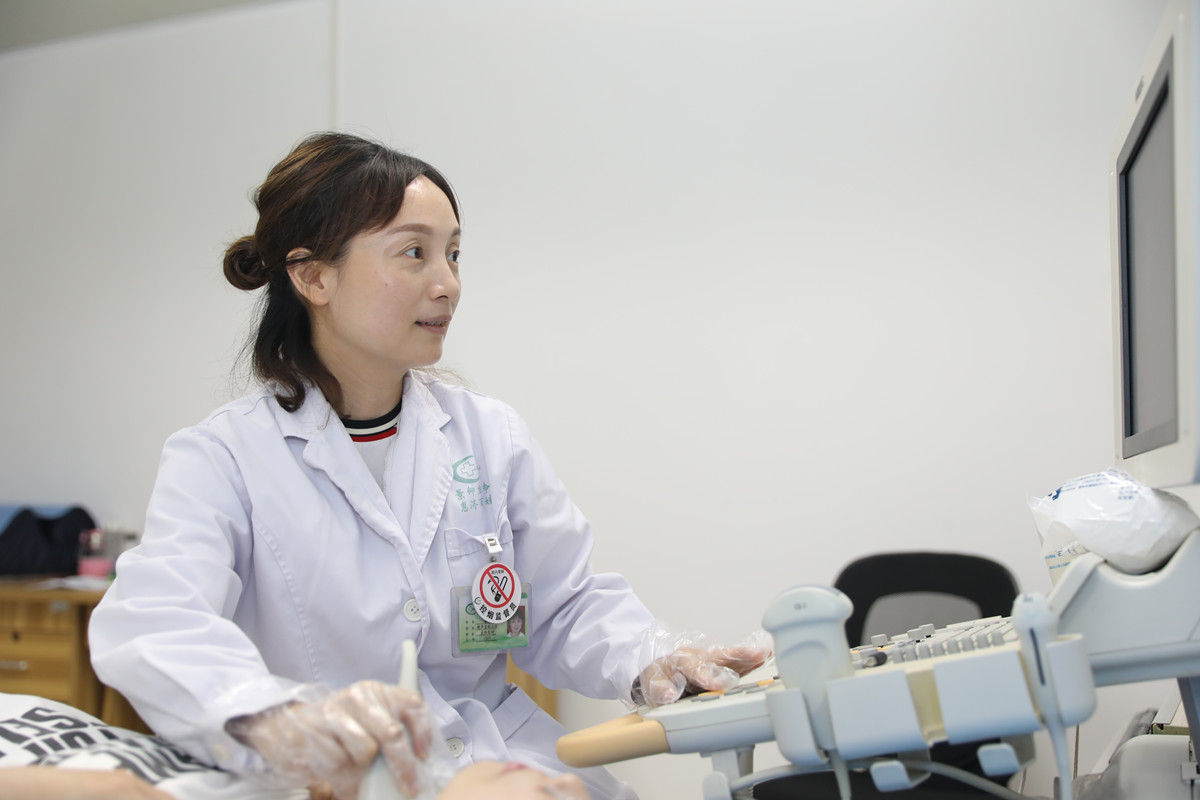 湘潭优秀医务工作者姜静：小探头下的大视界