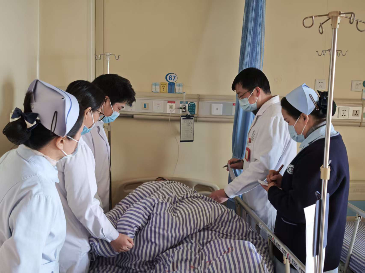 从“请会诊”到“共同查房”  中西医协同为肿瘤患者解困