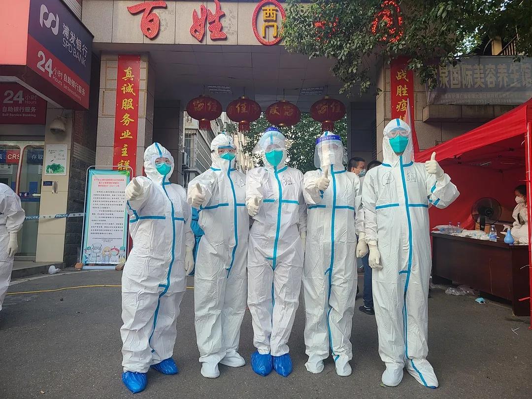 百姓家园小区核酸检测人员的“抗疫”日记