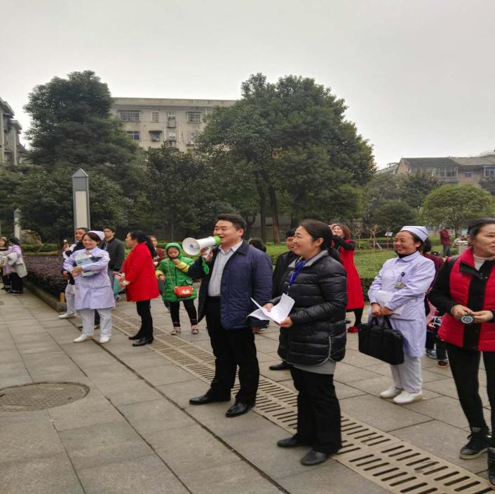 丰富职工文化生活  鼓励职工增强体质 湘潭市中心医院外科举办集体跳绳比赛