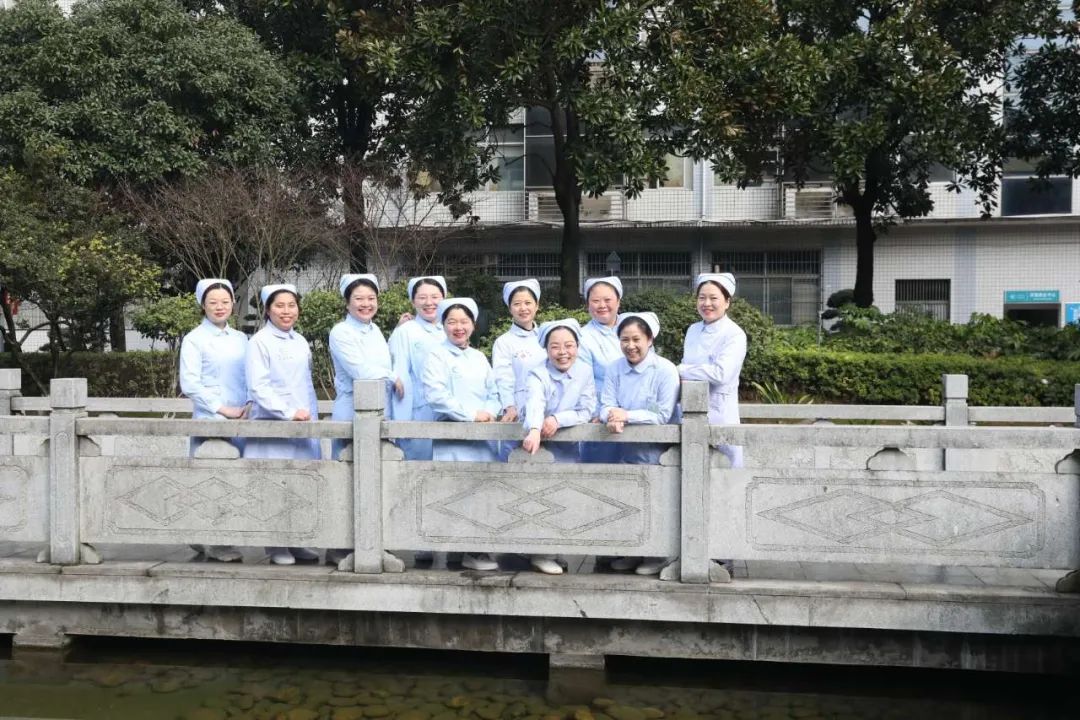 惠景好“管”家，网约到你家——湘潭市中心医院互联网+管道护理服务进家庭