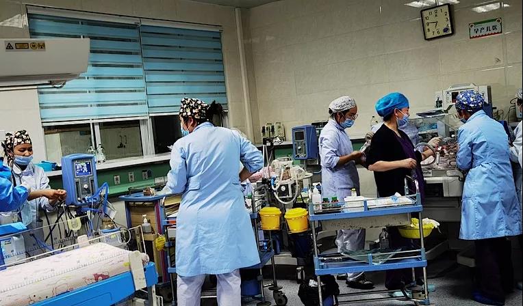 体重950g、28周的早产宝宝患新生儿呼吸窘迫综合征，MIST技术助闯“生死关”